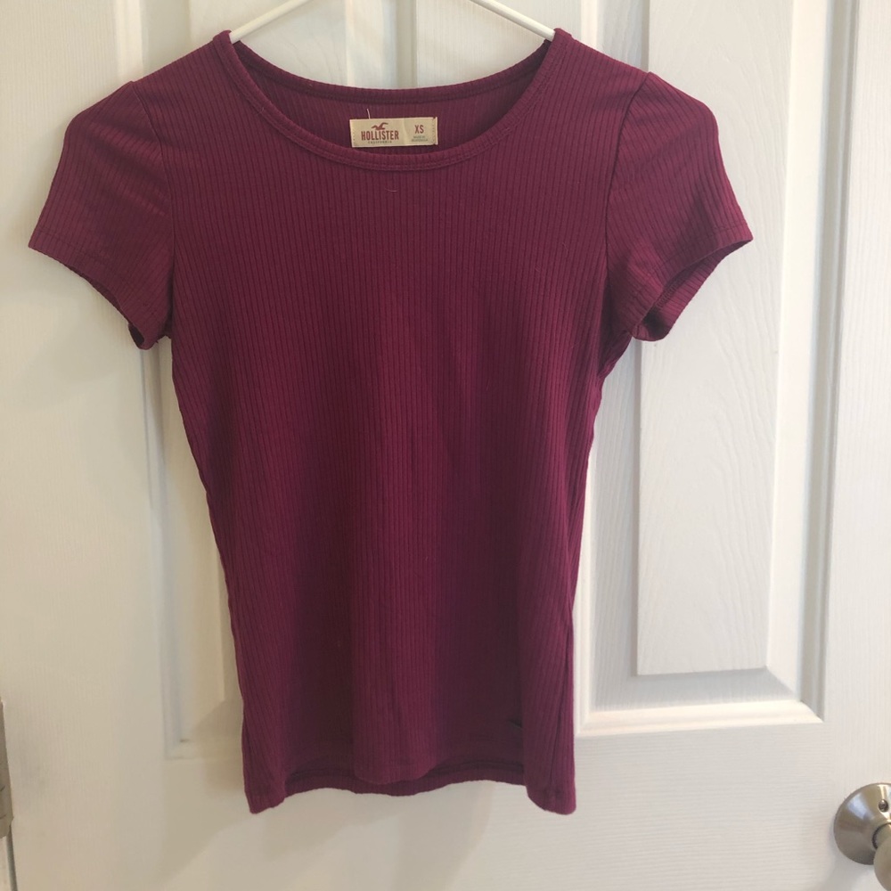 Magenta hollister top